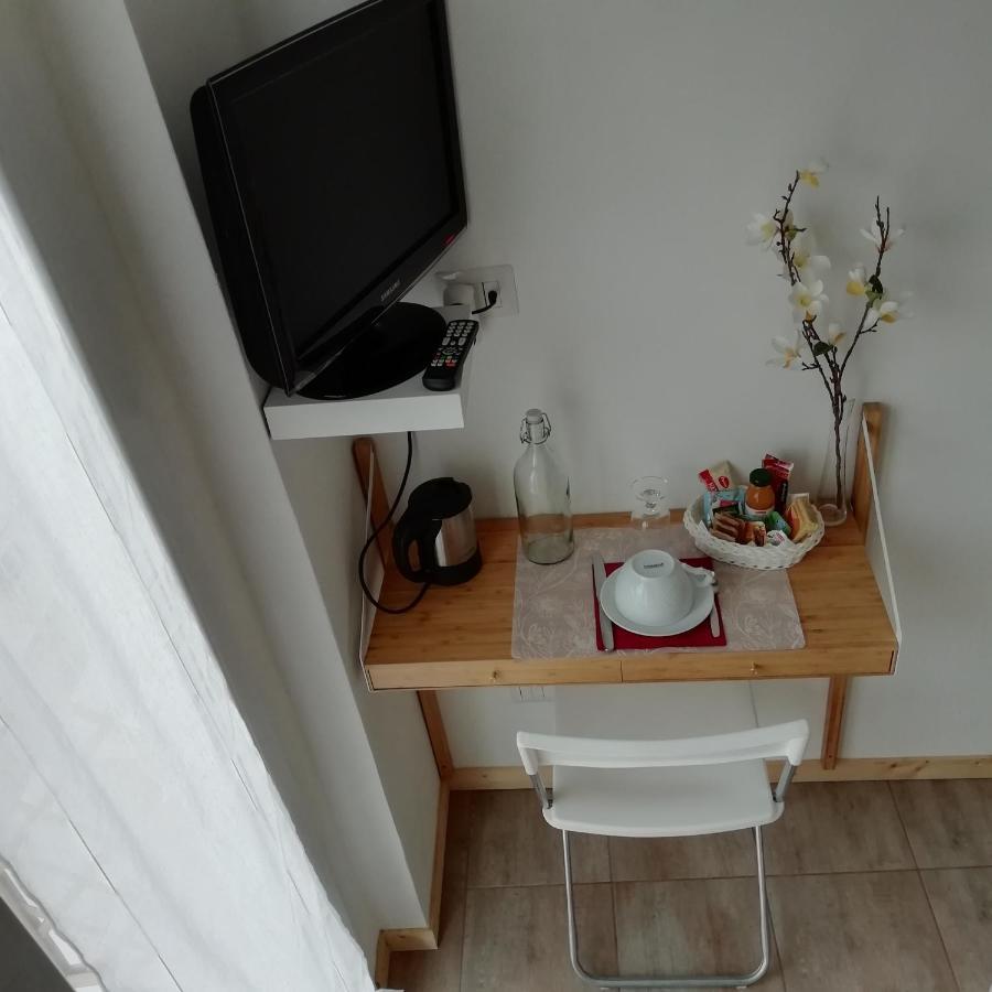 Casa Maria Bed & Breakfast Cantu Luaran gambar